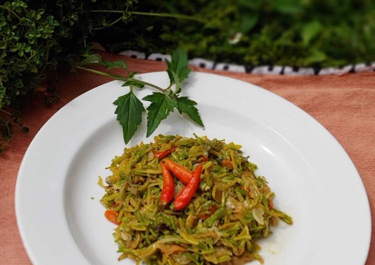 23. Tumis Bunga Pepaya