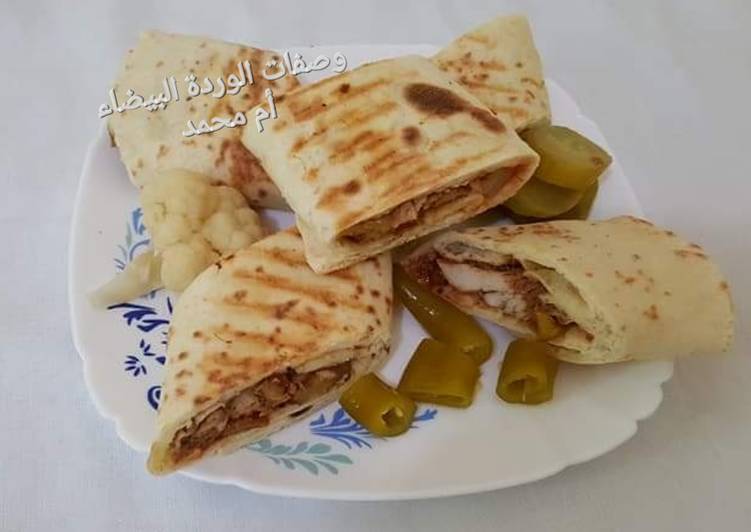 شاورما الدجاج 😋