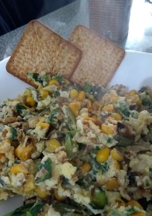 Una foto de Huevos con acelga