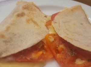 Una foto de Quesadillas napolitanas