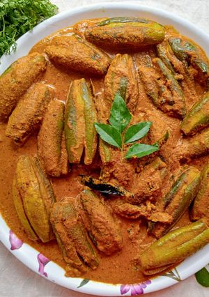 A picture of Yogurt Pointed Gourd Curry.