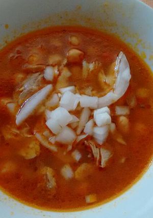 Una foto de Garbanzos con pollo. ॐ