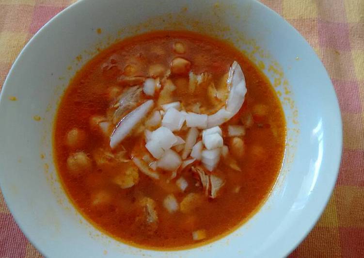 Garbanzos con pollo. ॐ