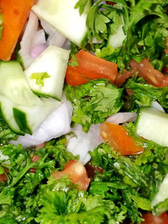 Gambar Salatoh (Parsley dan Pudina)