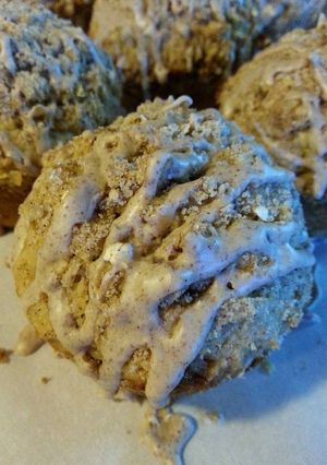 A picture of Cinnamon Streusel Zucchinni Muffins.