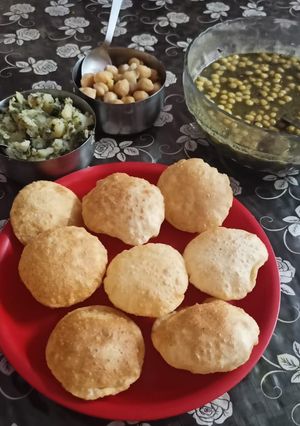 A picture of Pani puri.
