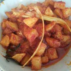 รูปของ Sambal goreng kentang