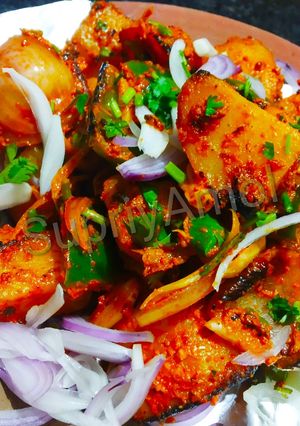 तंदुरी आलू (Tandoori Aloo recipe in marathi) रेसिपी चे मुख्य फोटो 
