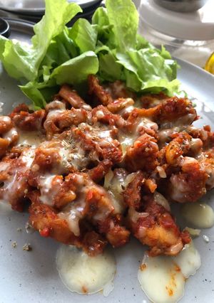 รูปของ ไก่กรอบซอสพิซซ่ามอสเซเรล่าชีส🍗 (คีโต)
