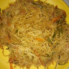 A picture of Hakka noodles.
