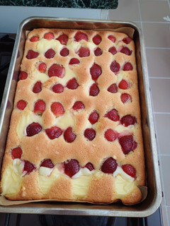 Epres pudingos süti recept fotója