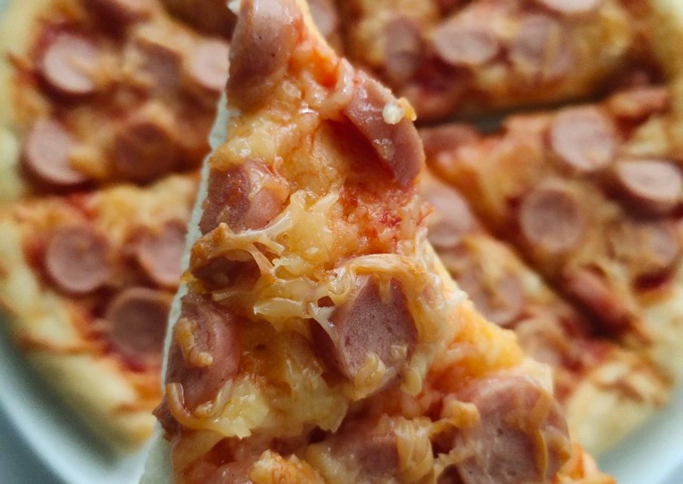 Pizza Sosis keju Mozzarella simple (No Knead,Eggless)