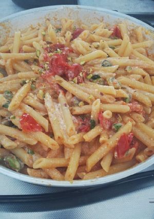 Foto di Pennette con pesto di ricotta basilico e pistacchi