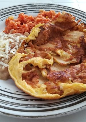 Una foto de Torta de Huevo 🥚 con tortillas