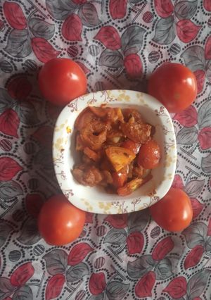ટામેટાં ડુંગળી ફ્રાય (Tomato Dungli Fry Recipe In Gujarati) રેસીપી મુખ્ય ફોટો