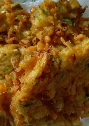 Foto resep Gorengan Bakwan (bala-bala) nyesss enakkk dan praktis😍😍