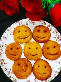 पोटैटो स्माइली(potato smiley recipe in hindi) रेसिपी मुख्य फोटो
