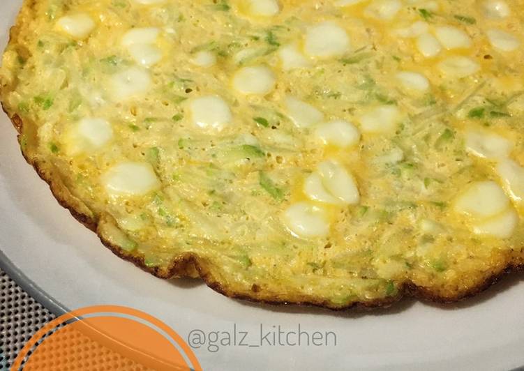 Resep Zucchini omelette aka omelet zucchini ngumpet yang Lezat Sekali