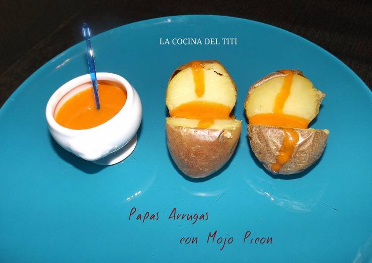 Papas Arrugadas con Mojo Picón