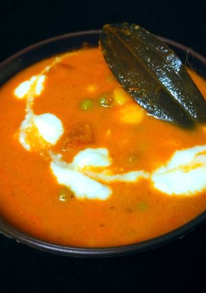 गाजर मटर कॉर्न करी (Gajar Matar Corn Curry recipe in hindi) रेसिपी मुख्य फोटो