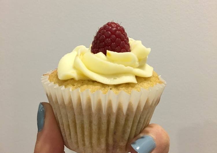 Lemon, Raspberry and Almond Cupcakes