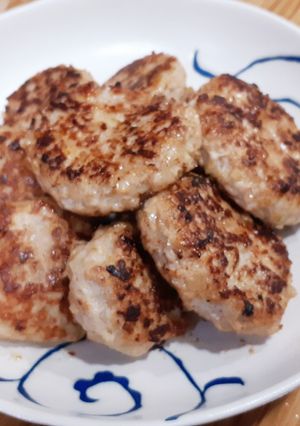 煎洋蔥肉餅 的食譜成品照片