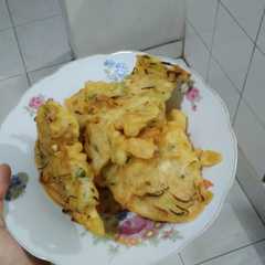 รูปของ 22. Bakwan Goreng #BikinRamadanBerkesan