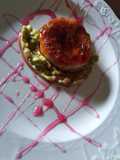 Merluzzo con avocado e topping di melograno