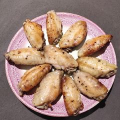 Oven Cook Wings A picture of Oven Cook Wings.