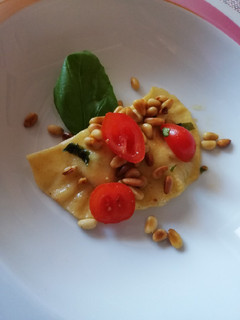 Gefüllte Mini-Teigtaschen (Ravioli) Rezepthauptbild