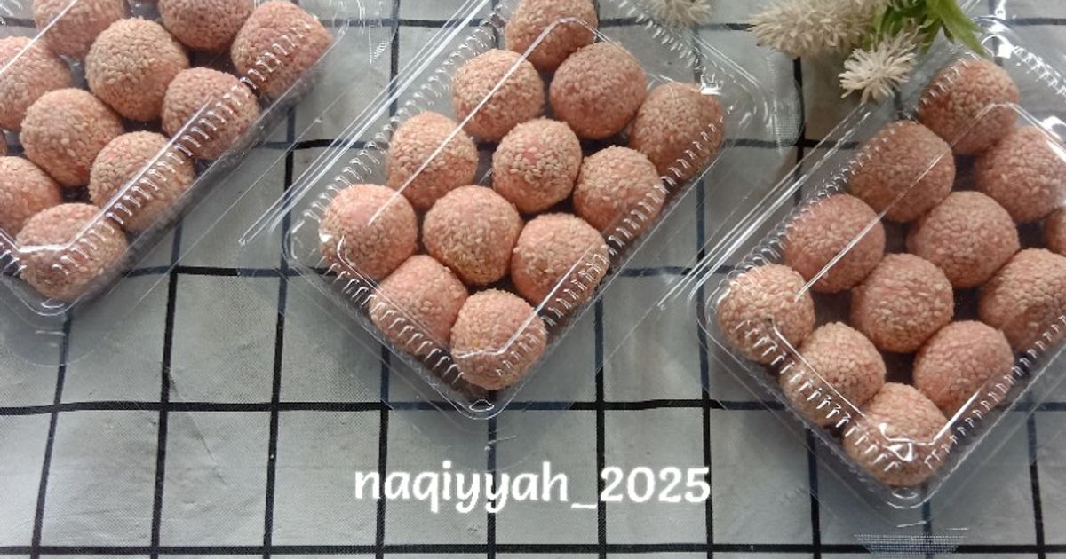 1066. Onde onde redvelvet frozen isi coklat