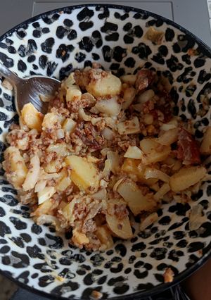 Una foto de Ensalada de patata y soja texturizada