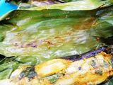 Pepes teri basah pedas