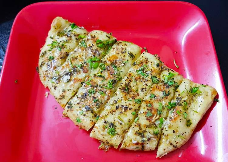 Simple Way to Prepare Any-night-of-the-week Domino&#39;s Style Cheesy Garlic Bread