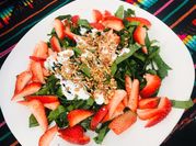 Una foto de ensalada para diabeticos