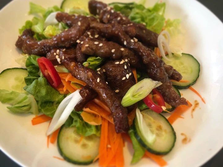 Easy Steps to Make Recipe Crispy Fried Beef Salad that is So Delicious, Can Spoil the Tongue}