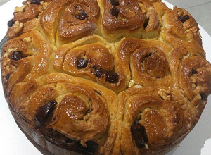 Una foto de Torta 80 golpes con chocolate y nueces💗
