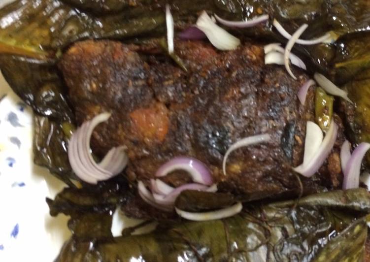 7 Delicious Homemade Karimeen Pollichathu