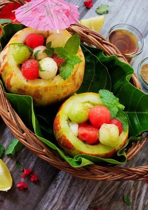 મિન્ટ મેલન સલાડ (Mint Melon Salad Recipe In Gujarati) રેસીપી મુખ્ય ફોટો