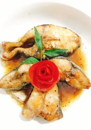 Hình của món Cá sốt tỏi tiêu.
