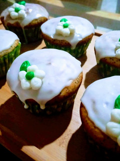 Una foto de Muffins de Amapola, Yogurt y Limón