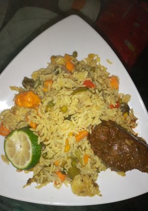 A picture of Sweet and sour fried rice.