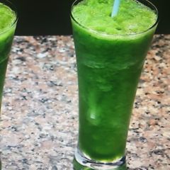 A picture of Mint lemonade drink.