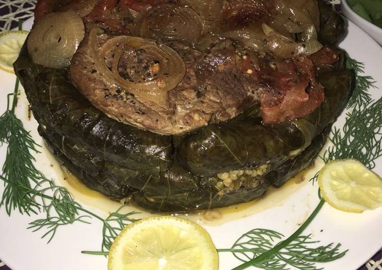 محشي ورق عنب بالفريكة
