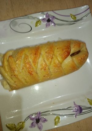 A picture of Chicken bread in pateela.
