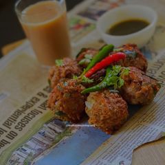 A picture of Papad Pakore.