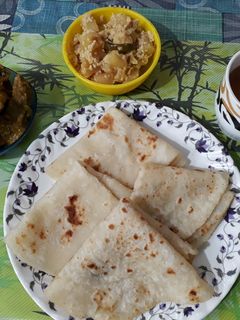 সুজির পরোটা (sujir parota recipe in Bengali) রেসিপির প্রধান ছবি
