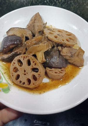 Hình của món Nấm mỡ nâu kho chay.