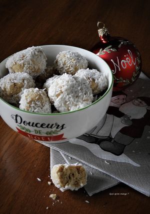 Une photo de Boules de neige, petits biscuits de Noël