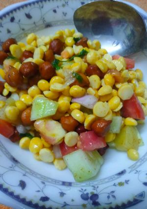 কাচা ছোলার চাট রেসিপির প্রধান ছবি